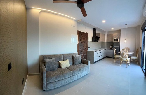 Almachar Apartment | LA LIPA SUITES