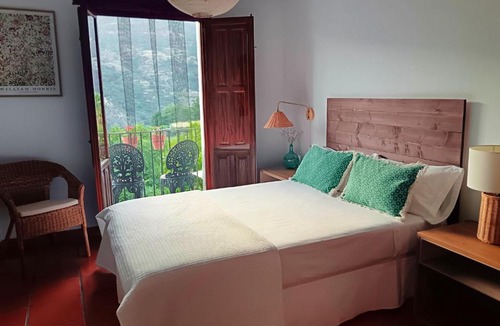Bubion Apartment | La Locana