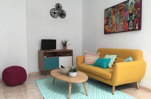 Pedregalejo Hostel | La Moraga De Poniente Málaga Hostel