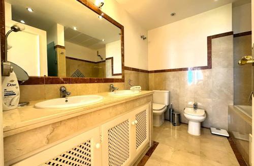 Bahia de Casares Apartment | La Perla de Marakech
