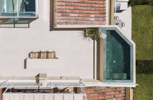 Benahavis Apartment | La Quinta Hills | Plunge Pool Views Design