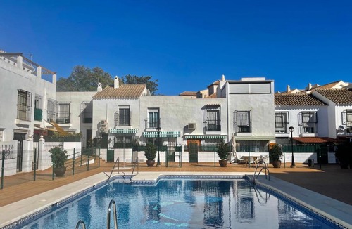 Arroyo de la Miel Apartment | LaFrenchTouch - Céntrico con piscina junto al tren