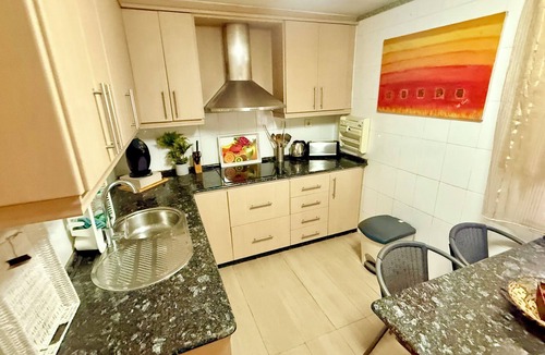 Aguadulce House | LARGE BEACH HOUSE FOR 10 - TERRACE - Air Conditioning- Wifi and steps from everything