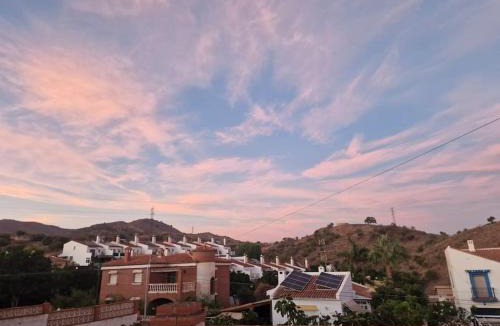 Velez-Malaga Ski Chalet | Large chalet 5 min walk to beach