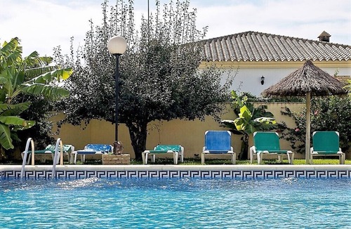 Campano House | Large community pool, beautiful outdoor kitchen with grill, private garden with garden furniture - Casa Marin 4 -