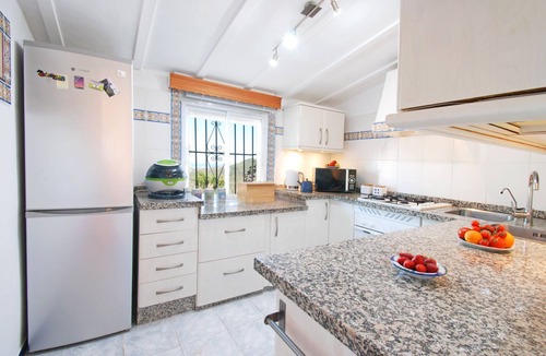 Comares Villa | Las Brisas-Your Private Slice of Andalusian Paradise. pool-airco-privacy-views