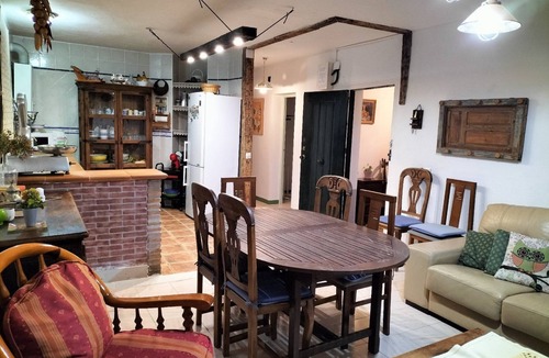 Benalup-Casas Vieja Ski Chalet | Las Lagunetas - Rural Rest: El Capricho
