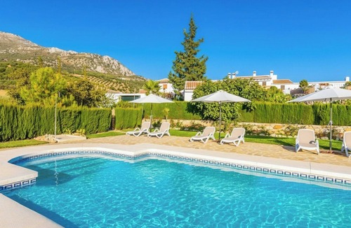 Alfarnatejo Villa | Las Monjas - Pajar Periana by Ruralidays