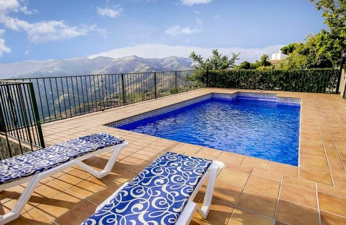 Sayalonga Villa | Las Olivas Sayalonga by Ruralidays