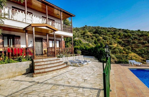 Sayalonga Villa | Las Olivas Sayalonga by Ruralidays