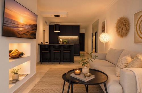 Benahavis Apartment | Las Terrazas 2 | Modern Golf Terrace Pool