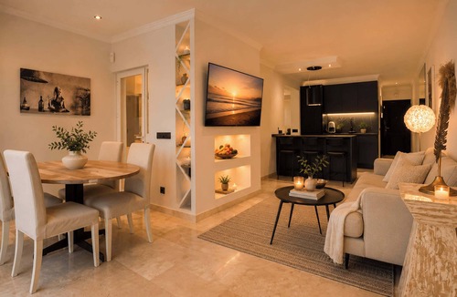 Benahavis Apartment | Las Terrazas 2 | Modern Golf Terrace Pool