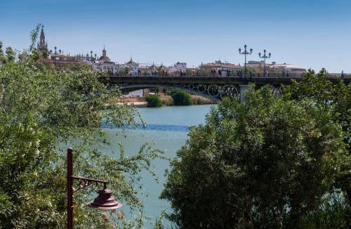 Triana Apartment | Leones Home, fantástico alojamiento con vistas al río