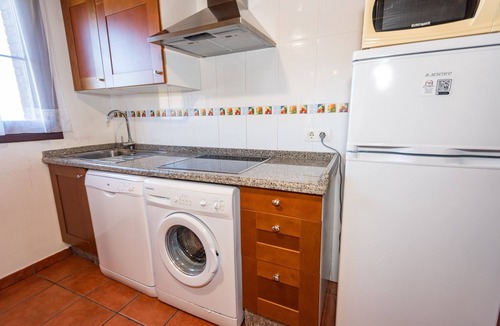 Cangas de Onis House | Les Xanes: El Busgosu – Mountain Views, Terrace & Wi-Fi