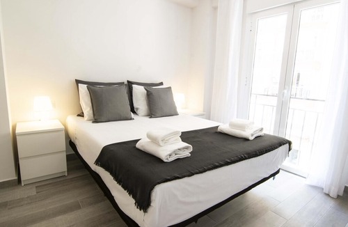 Parque Ayala Apartment | Letmalaga Huelin Apartment