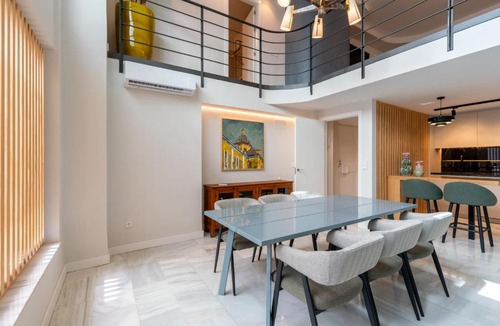 San Bernardo Apartment | LF PARKING INCLUIDO Amplio Loft en Barrio Santa Cruz