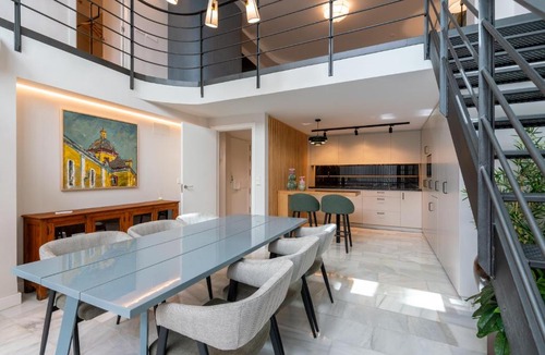 San Bernardo Apartment | LF PARKING INCLUIDO Amplio Loft en Barrio Santa Cruz