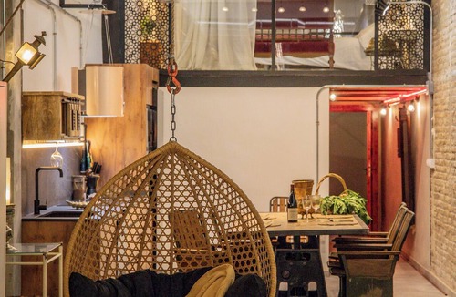 Figares Apartment | LIROLA ARTISTIC LOFT