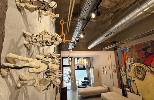 Figares Apartment | LIROLA ARTISTIC LOFT