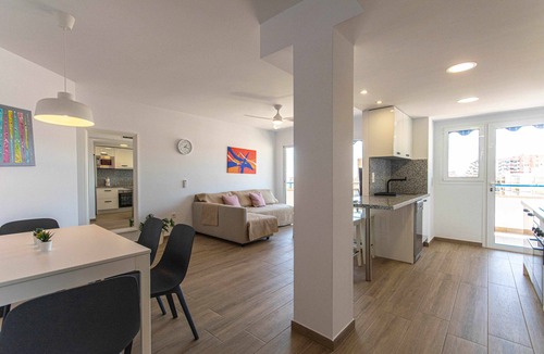 Torreblanca Apartment | Lisasol. Apartment with sea views.