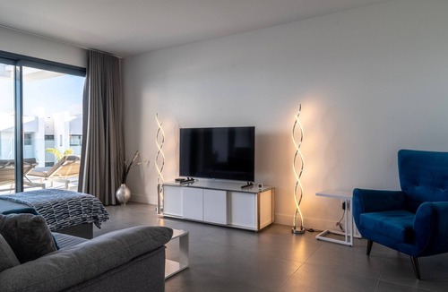 Puerto de la Duquesa Apartment | Live the High Life in a Designer Penthouse at Pure South