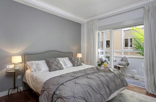 Ensanche Centro Apartment | Living4Malaga Soho Orangerie Deluxe