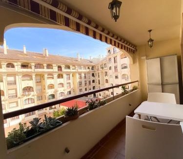 Arroyo de la Miel Apartment | LIYA´S HOME