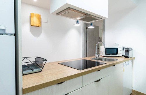 Santa Catalina Apartment | LN1 2BD+2BTH Cloakroom, Shared terrace with pool + Parking on demand