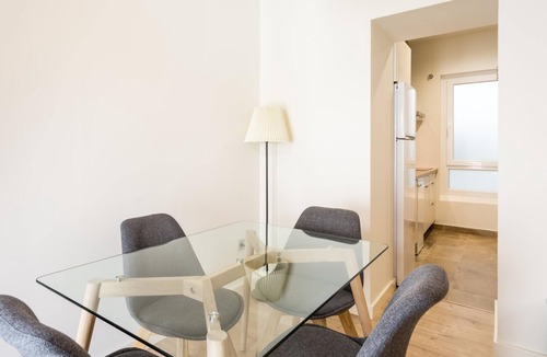Santa Catalina Apartment | LN4 2BD+2BTH Cloakroom, Shared terrace with pool + Parking on demand