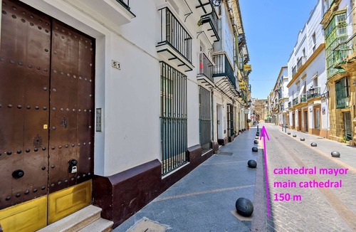 El Puerto de Santa Maria Apartment | Located in Herat of Historical Center only a Few Steps from the Main Cathedral