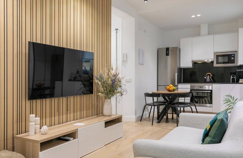 Milla de Oro Apartment | Location Gem: Salamanca Hideaway