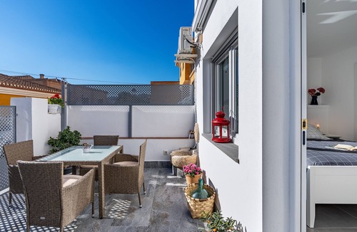 Melegis Apartment | Loft A'ca La Puri en Melegís with Private Terrace, Wi-Fi, and Air Conditioning
