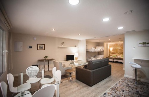 Cercadilla-Medina Azahara Apartment | Loft AZAHAR y Loft BEGONIA