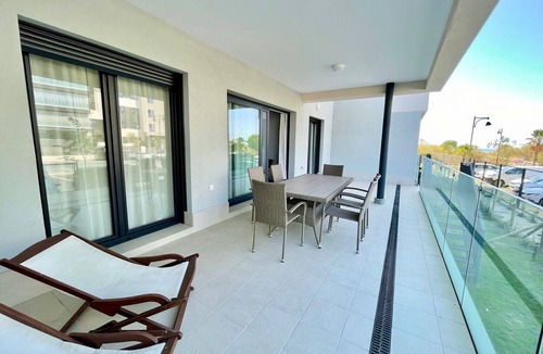 Ayamonte Apartment | Los Camaleones, bajo