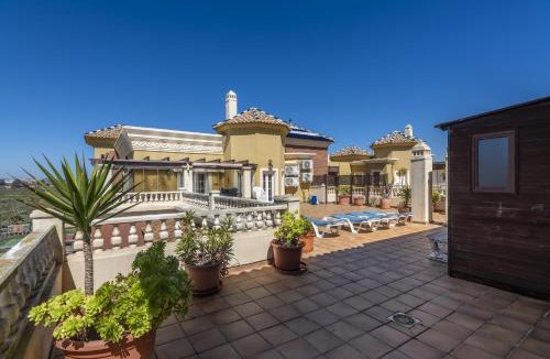 Ayamonte Apartment | Los Cisnes Atico by Ĥ - Playa de los Haraganes HLHC268P128