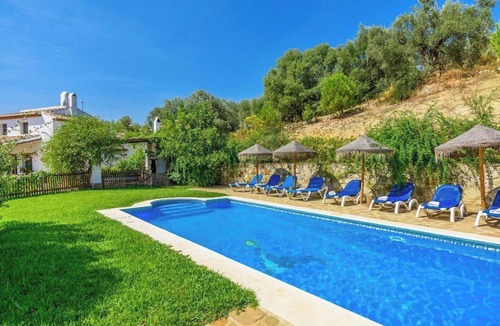 Antequera Villa | Los Huertos Antequera - La Higuera by Ruralidays