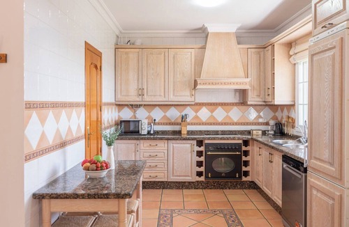 Antequera Villa | Los Lirios Antequera - La Higuera by Ruralidays