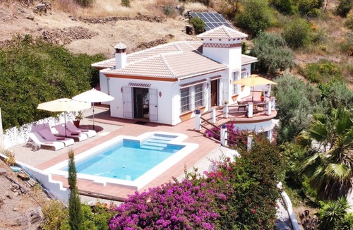Sayalonga Villa | Los Naranjos - Luxury villa with private pool and stunning sea view