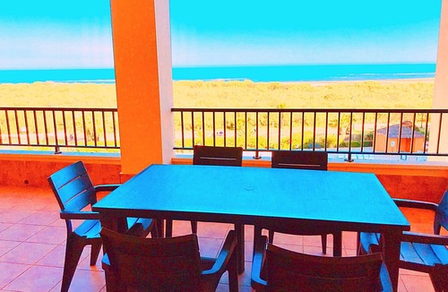 Punta del Moral Apartment | Los Pelícanos - Apartamento superior con terraza frontal al mar