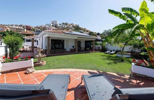 Torre de Benagalbon House | Love Rent4 Málaga Secret Garden