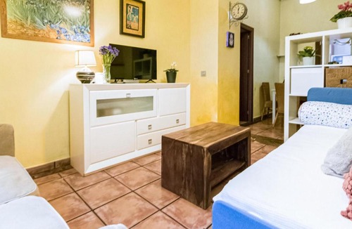 Santiago Apartment | Lovely Apartment In Cordoba With Wifi