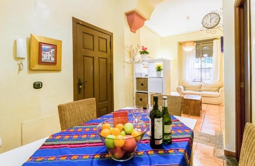 Santiago Apartment | Lovely Apartment In Cordoba With Wifi