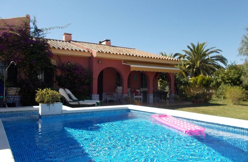 Valdelagrana House | Lovely Private House,Pool,Garden,Wi-fi BBQ Parking