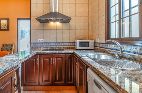 Valdeflores House | Lovely home in Minas del Castillo de