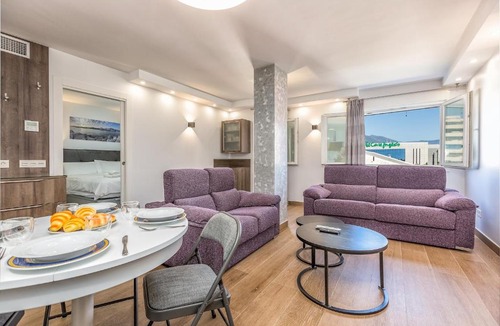 Puerto Banus Apartment | Lovely one bedroom by the beach in Puerto Banus