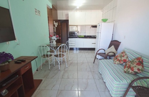 Centro House | LOW GREEN HOUSE