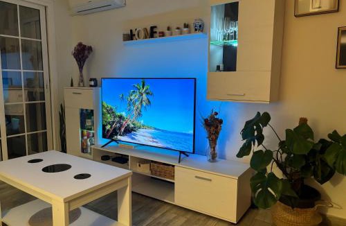 Regio Apartment | Lucia Guest House Beach - apartamento Family, Friends & Fun PET FRIENDLY