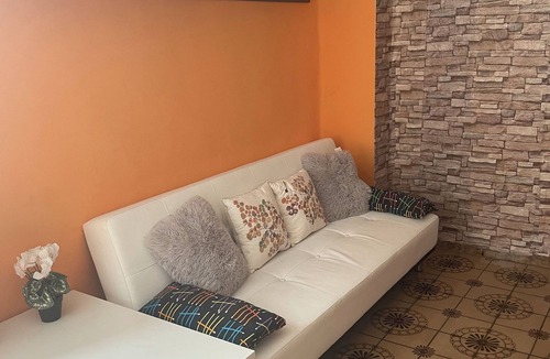 Bailen-Miraflores Apartment | Lulu Apartment