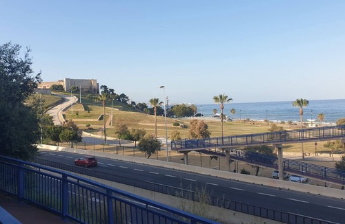 Costa del Sol Apartment | Luminoso Apartamento Frente al mar con Acceso Directo a la Playa