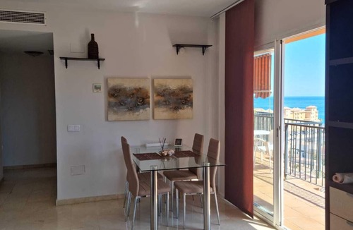 Costa del Sol Apartment | Luminoso Apartamento Frente al mar con Acceso Directo a la Playa